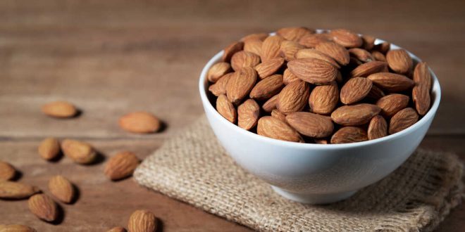 Proven Health benefits of almonds for Skin, Hair and loss weight